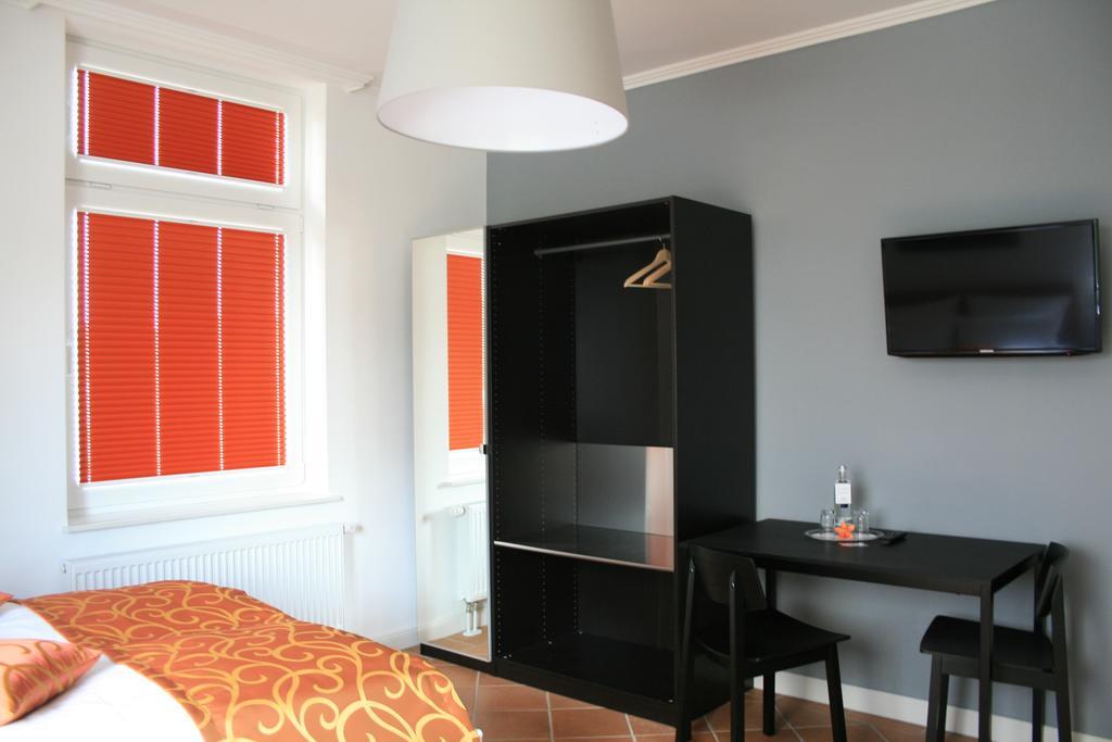 Apartmenthaus Unterwegs Rostock Zimmer foto